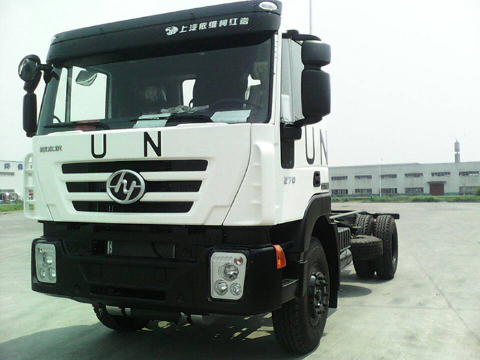 聯(lián)合國(guó)運(yùn)油車.jpg