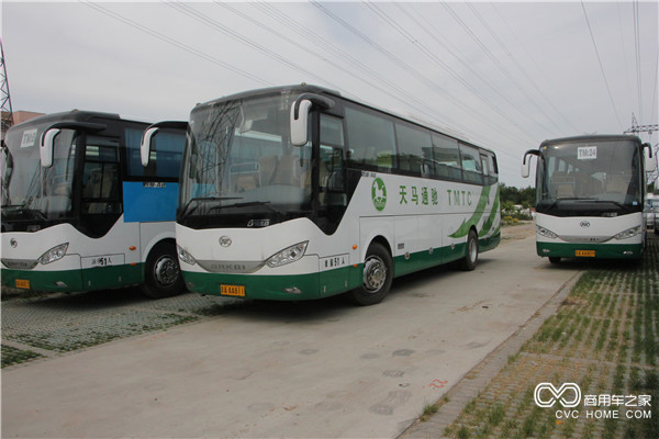 西二旗場(chǎng)站共有60多輛純電動(dòng)客車均為安凱牌.JPG